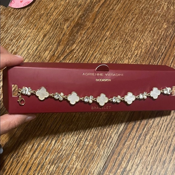 Adrienne Vittadini Jewelry - Adrienne Vittadini Gold and Cream Clover Bracelet